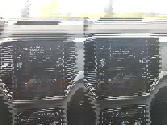 Used 2022 Volkswagen Atlas SEL Premium image 15