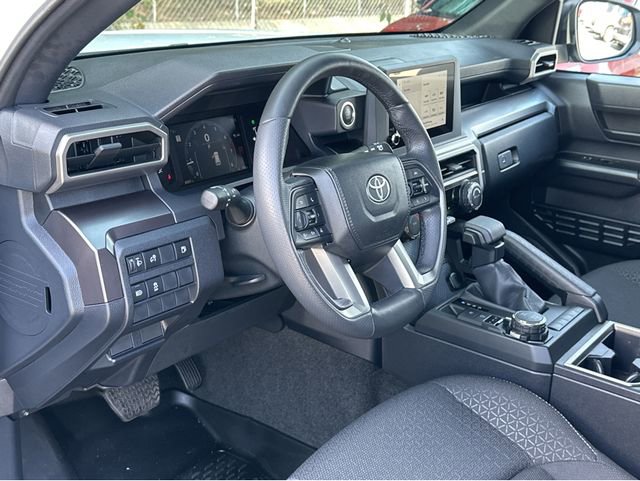 Used 2025 Toyota 4Runner SR5 AWD/4WD image 22