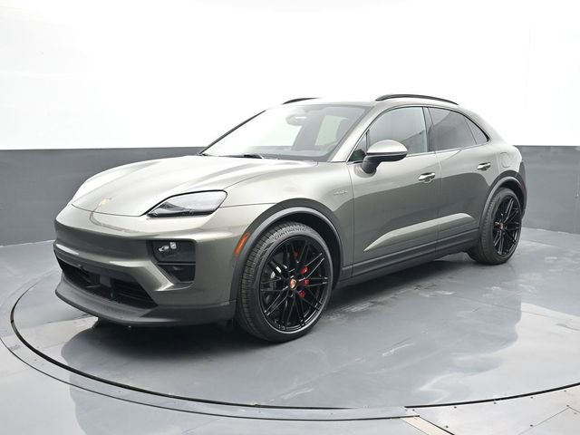 New 2025 Porsche Macan 4S Electric