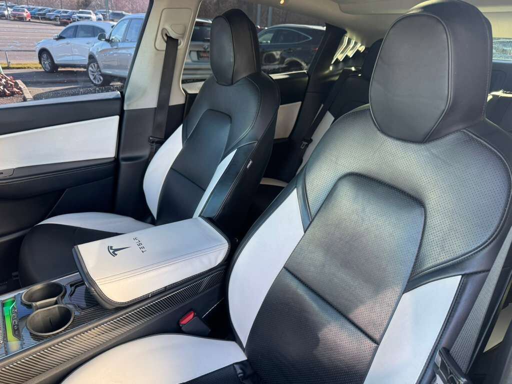 Used 2021 Tesla Model Y Performance image 25