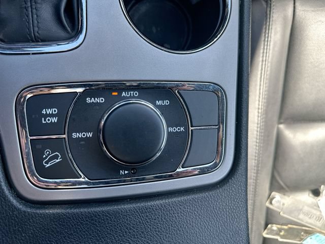 Used 2020 Jeep Grand Cherokee Limited w/ Premium Lighting Group AWD/4WD image 54