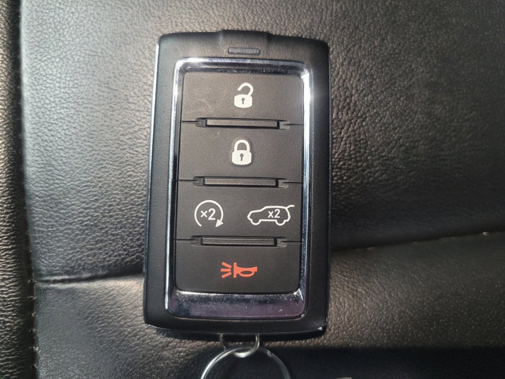 Used 2022 Jeep Grand Cherokee Limited 4xe image 32