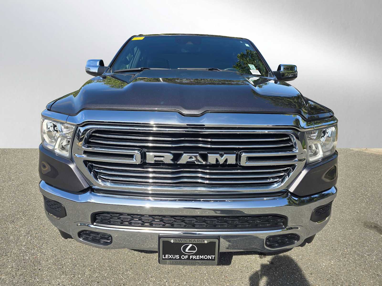Used 2024 RAM 1500 Laramie AWD/4WD image 8