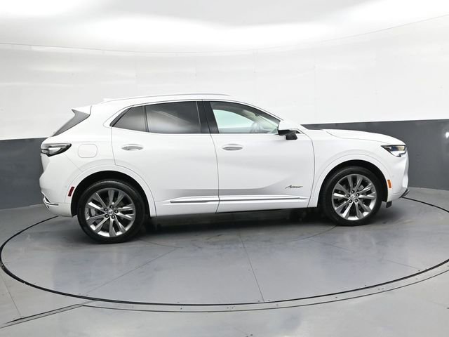 Used 2022 Buick Envision Avenir w/ Technology Package II video 3