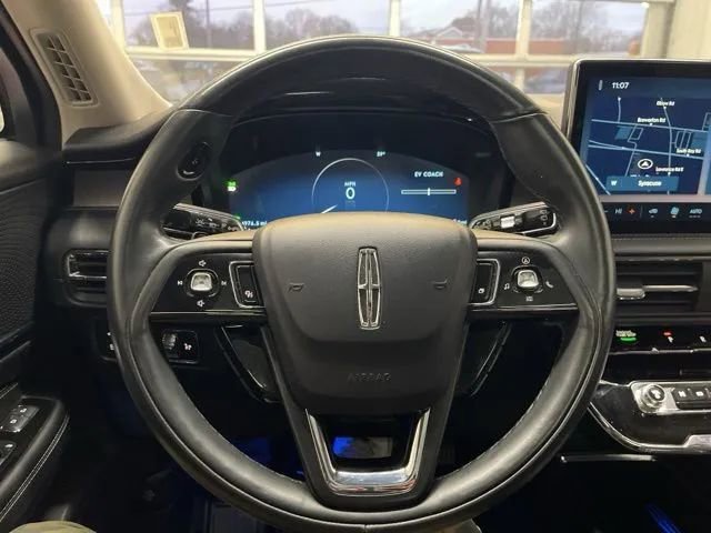Used 2023 Lincoln Corsair Grand Touring image 18