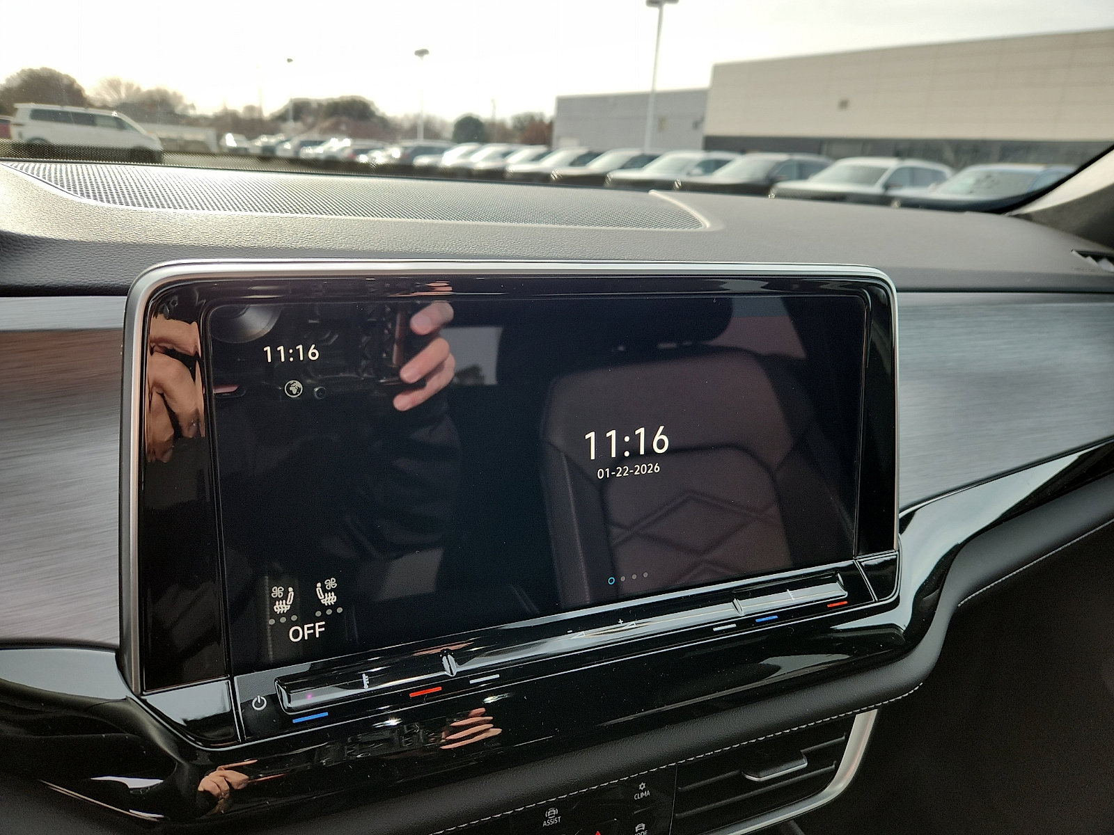 New 2026 Volkswagen Atlas Cross Sport SE image 19