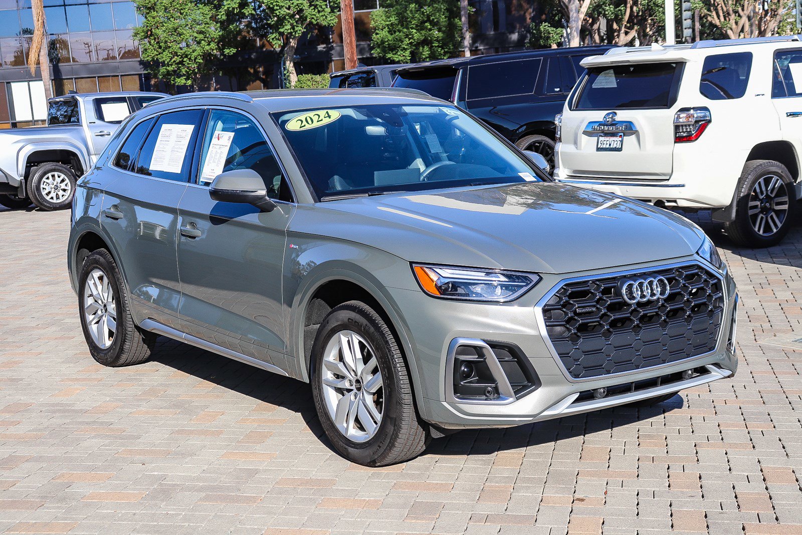 Used 2024 Audi Q5 2.0T Premium image 3