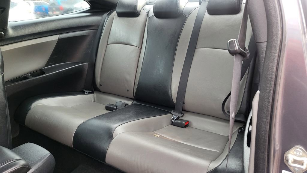 Used 2016 Honda Civic Touring image 19