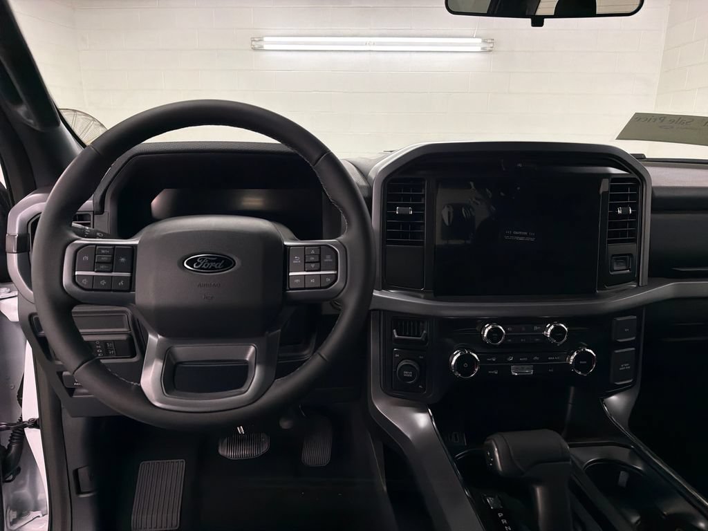 New 2026 Ford F150 XLT w/ XLT Black Appearance Package AWD/4WD image 8