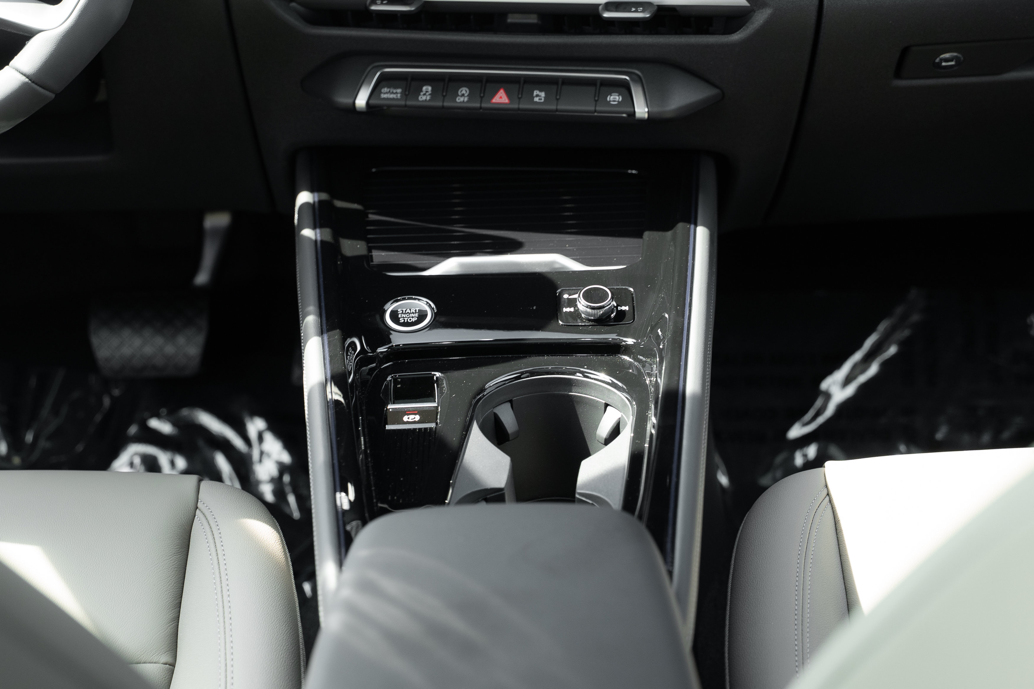 New 2026 Audi Q3 quattro 2.0T AWD/4WD image 15
