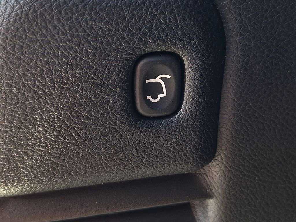 Used 2020 Jeep Grand Cherokee Altitude image 29