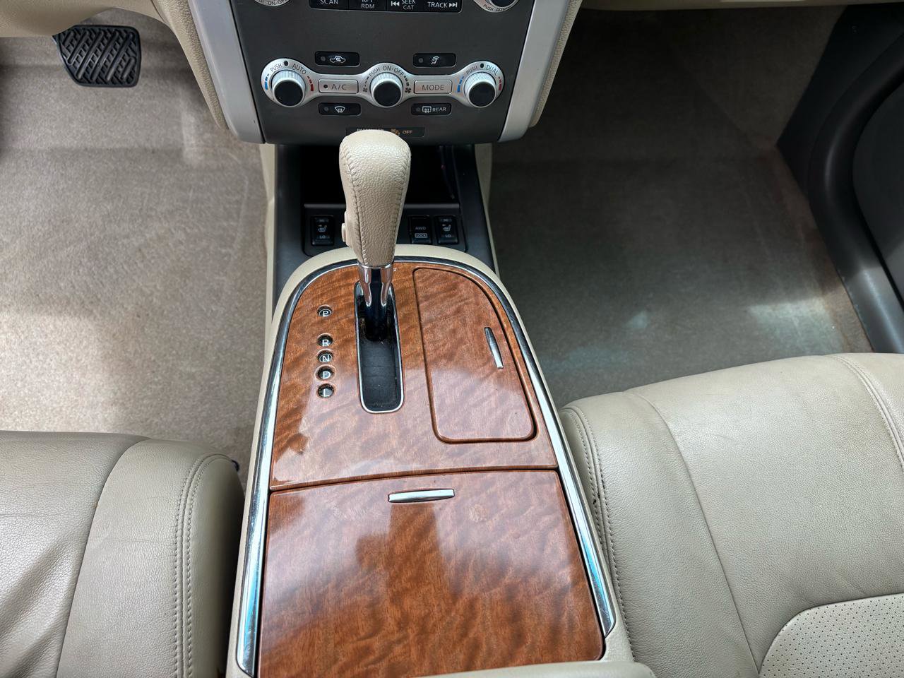 Used 2012 Nissan Murano LE w/ Platinum Pkg AWD/4WD image 17