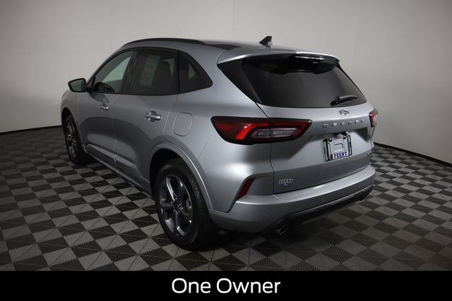 Used 2024 Ford Escape ST-Line w/ Tech Pack #1 AWD/4WD image 6