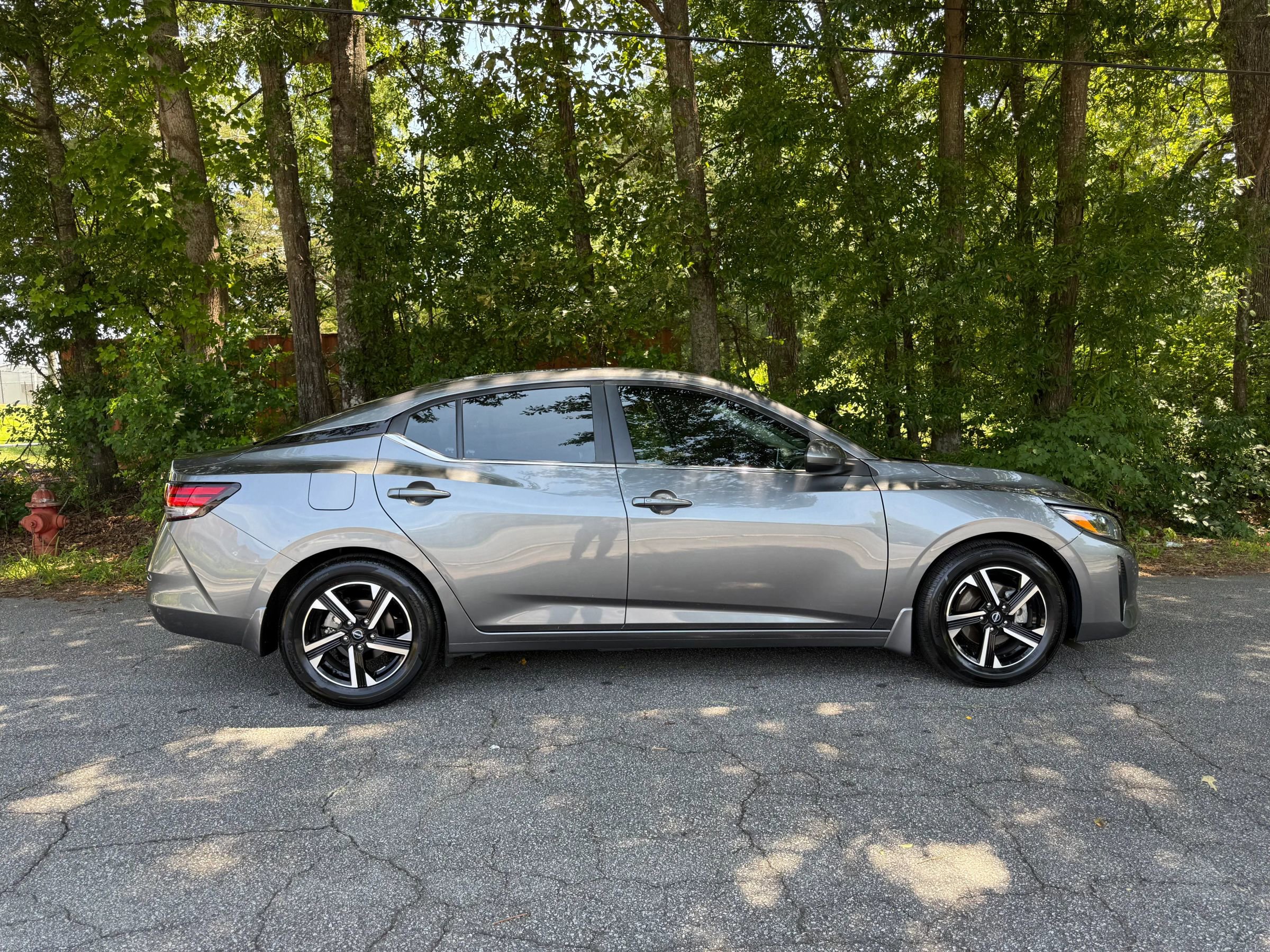 Used 2024 Nissan Sentra SV image 11