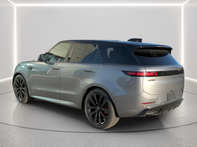 Used 2023 Land Rover Range Rover Sport SE Dynamic AWD/4WD image 3