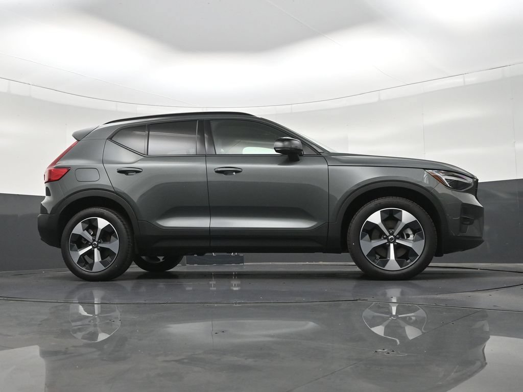 New 2026 Volvo XC40 B5 Plus w/ Climate Package AWD/4WD image 27