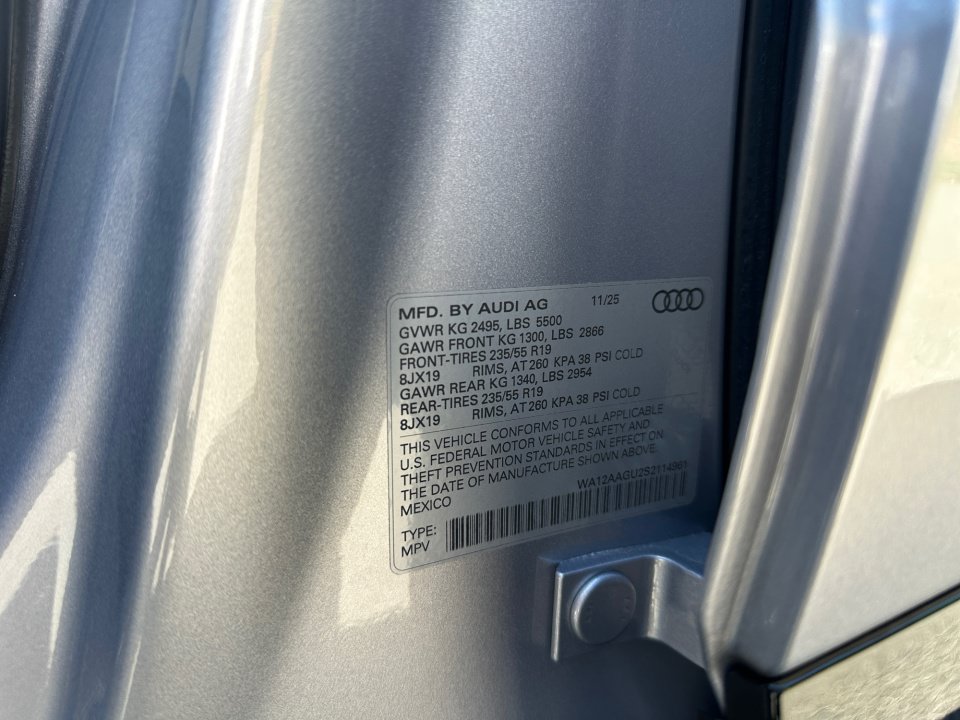 Certified 2025 Audi Q5 Premium Plus w/ Premium Plus AWD/4WD image 35