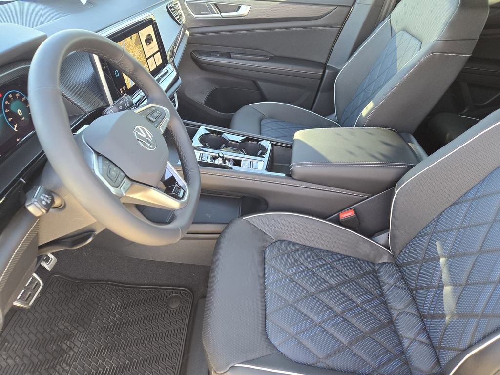 New 2026 Volkswagen Atlas Cross Sport SEL Premium R-Line image 11