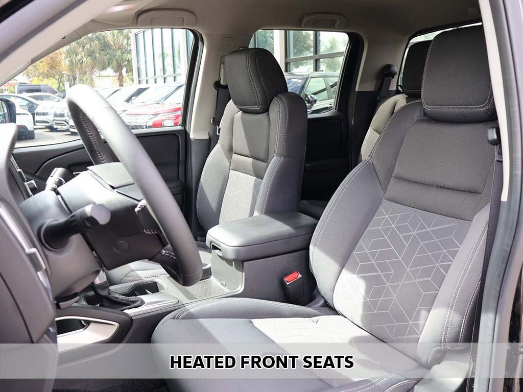 Used 2025 Nissan Frontier SV w/ SV Convenience Package image 7