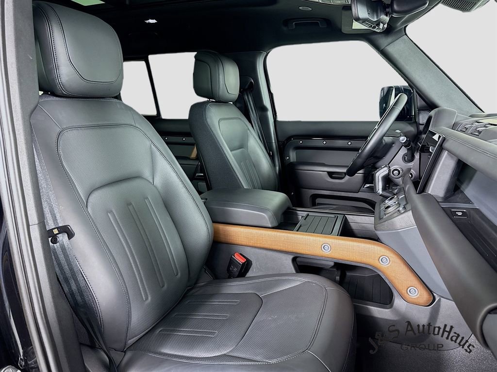 Used 2022 Land Rover Defender 110 X image 37