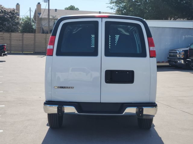 Used 2025 Chevrolet Express 2500 w/ Driver Convenience Package RWD image 12