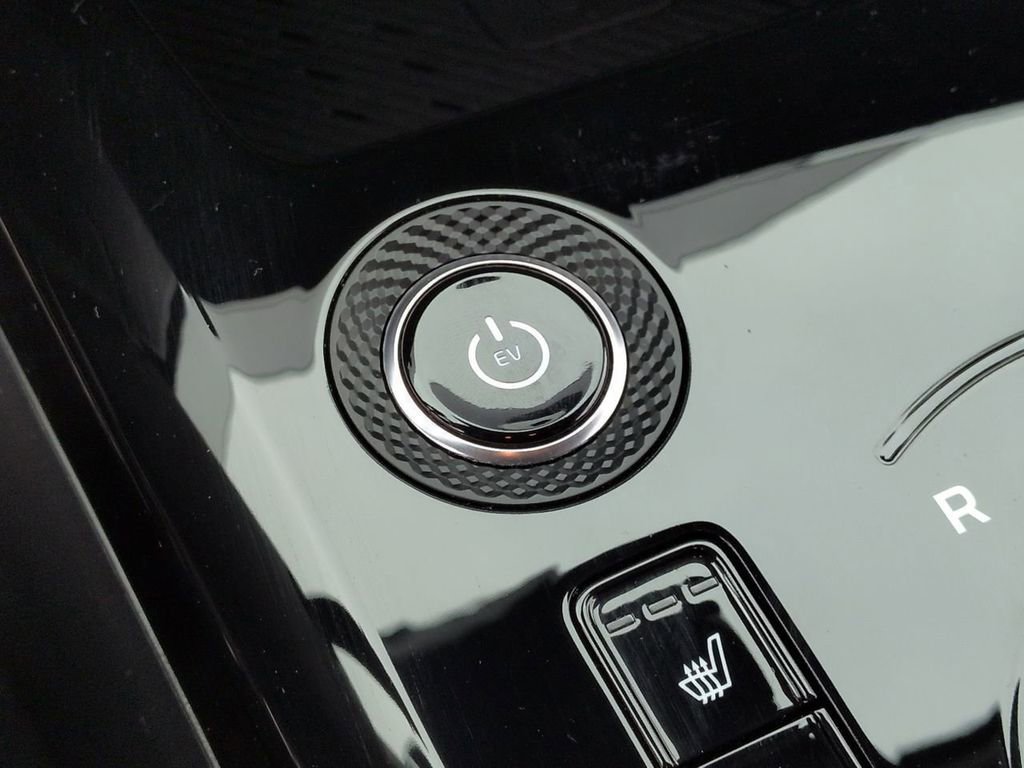 Certified 2025 Kia Niro Wind FWD image 17