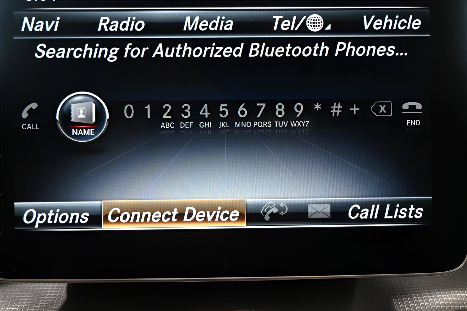 Used 2020 Mercedes-Benz GLA 250 4MATIC w/ Premium Package image 29