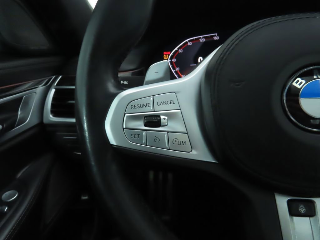 Used 2022 BMW 750i xDrive w/ Executive Package image 11