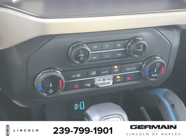 Used 2022 Ford Bronco Wildtrak image 32