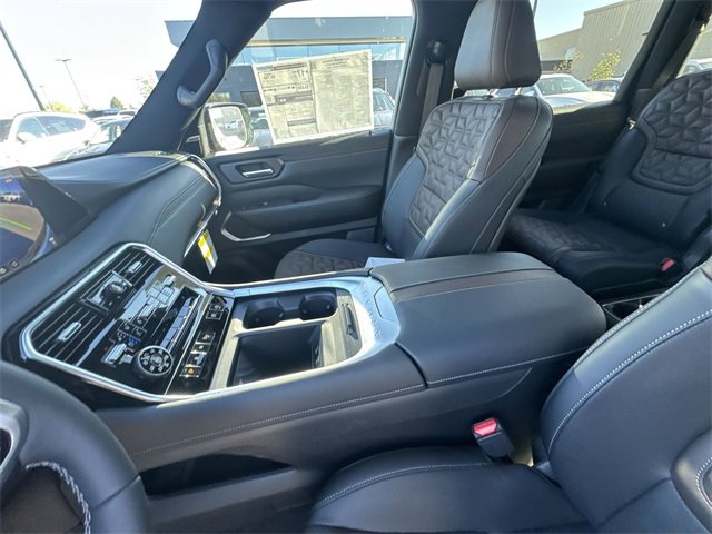 New 2026 Nissan Armada Platinum Reserve image 20