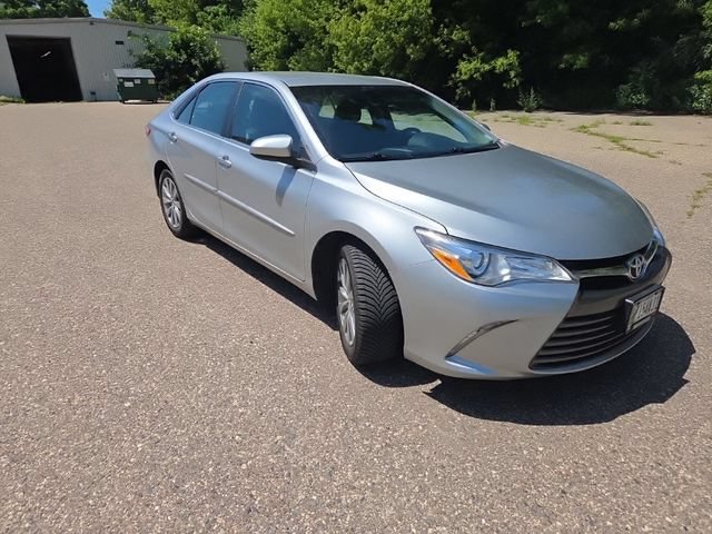 Used 2016 Toyota Camry XLE FWD image 19