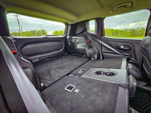 Certified 2022 Jeep Renegade Limited AWD/4WD image 38