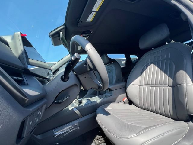 New 2027 Kia Seltos X-Line S w/ X-Line S Premium Package AWD/4WD image 16