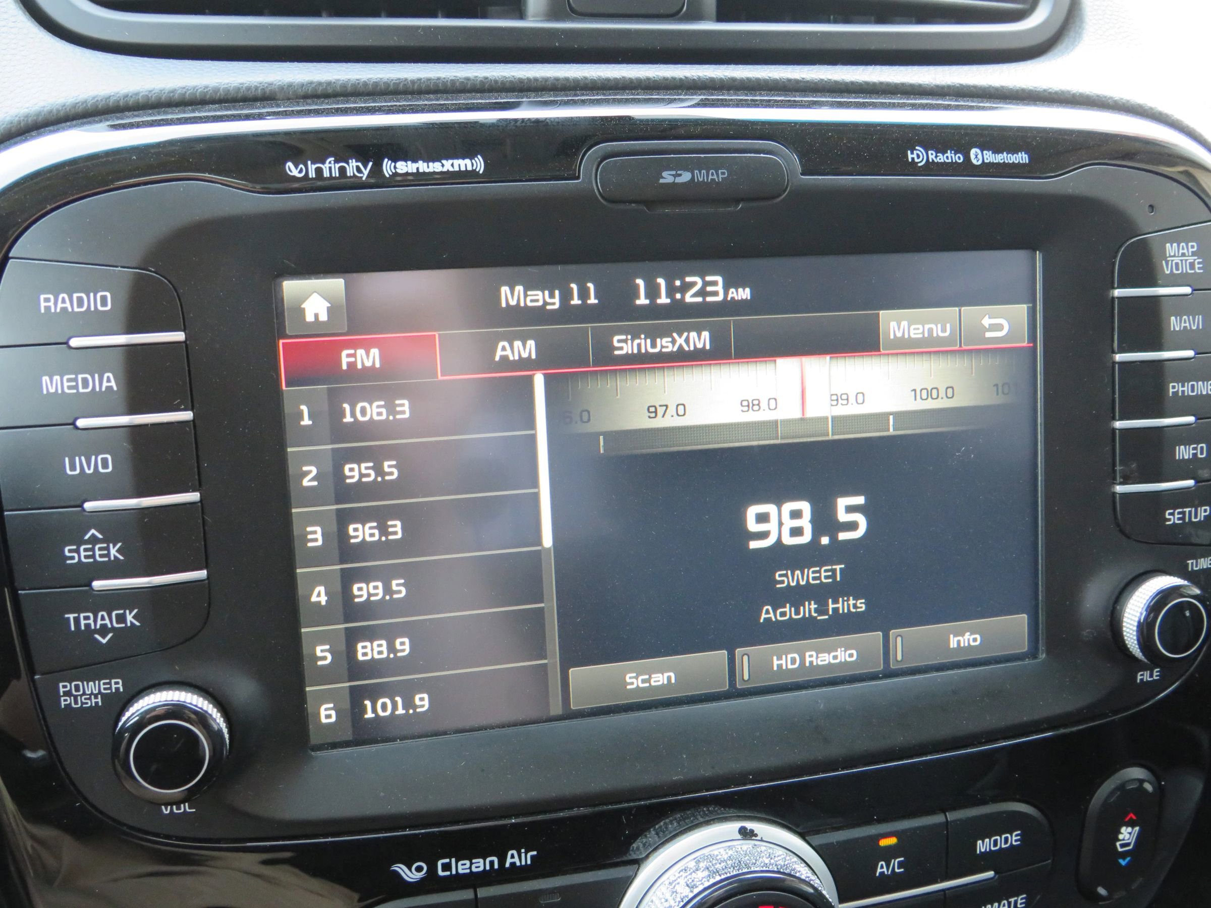 Used 2016 Kia Soul ! w/ Premium Package FWD image 22