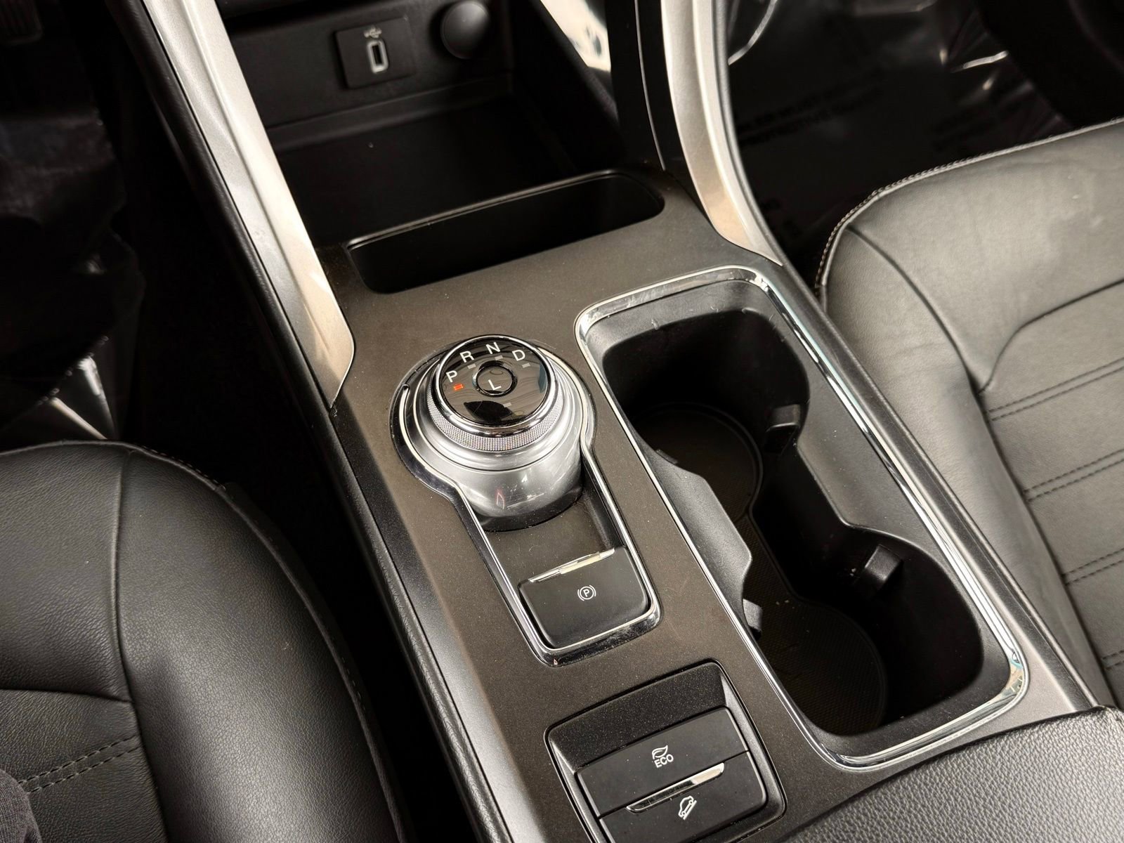 Used 2018 Ford Fusion SE w/ Equipment Group 602A FWD image 35