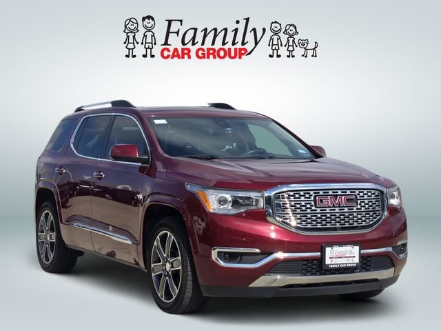 Used 2017 GMC Acadia Denali w/ Technology Package FWD image 2