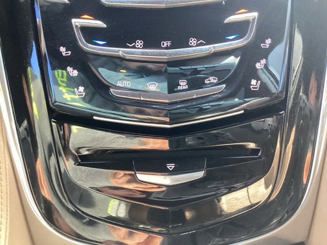 Used 2018 Cadillac Escalade Platinum image 29
