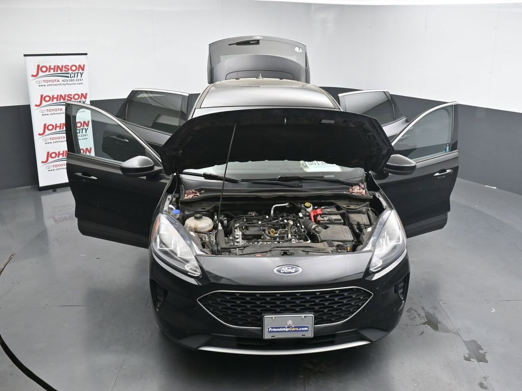 Used 2021 Ford Escape SE image 25