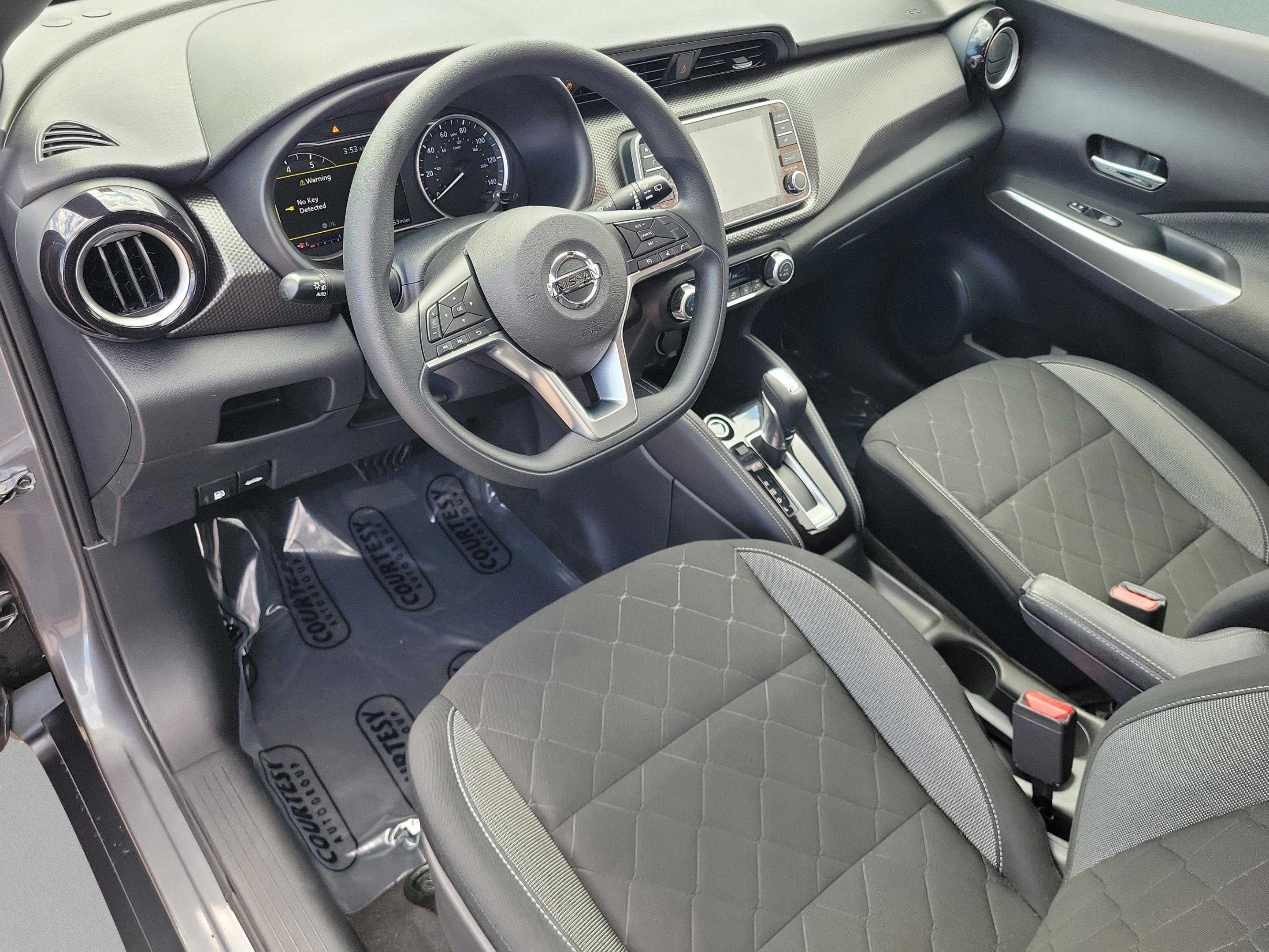 Certified 2020 Nissan Kicks SV image 16