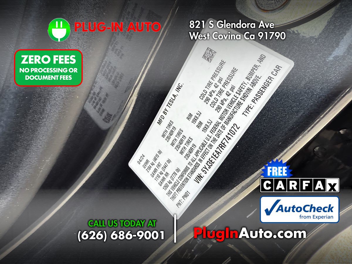 Used 2024 Tesla Model 3 Standard Range RWD image 8