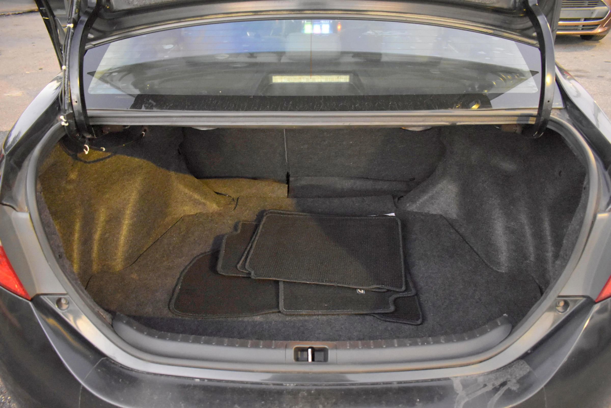 Used 2015 Toyota Corolla L image 22