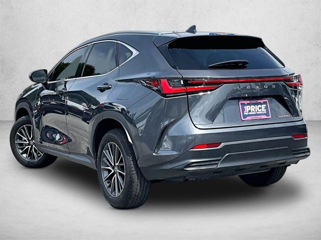Used 2025 Lexus NX 250 FWD w/ Towing Package (2000 Lbs) image 13