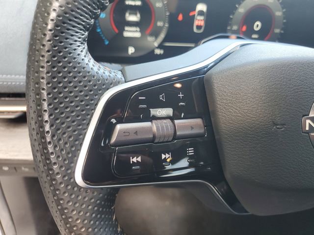 Used 2023 Nissan Ariya AWD/4WD image 20