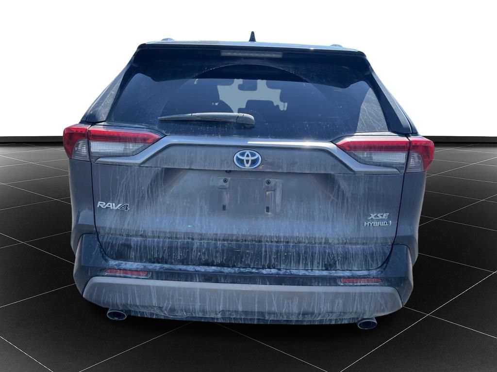Used 2019 Toyota RAV4 XSE w/ XSE Weather Package AWD/4WD image 4