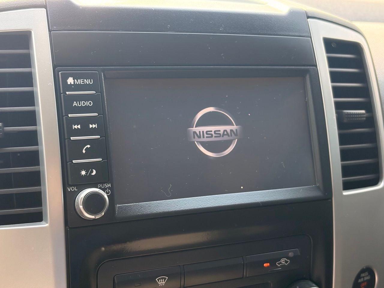Used 2019 Nissan Frontier SV RWD image 16