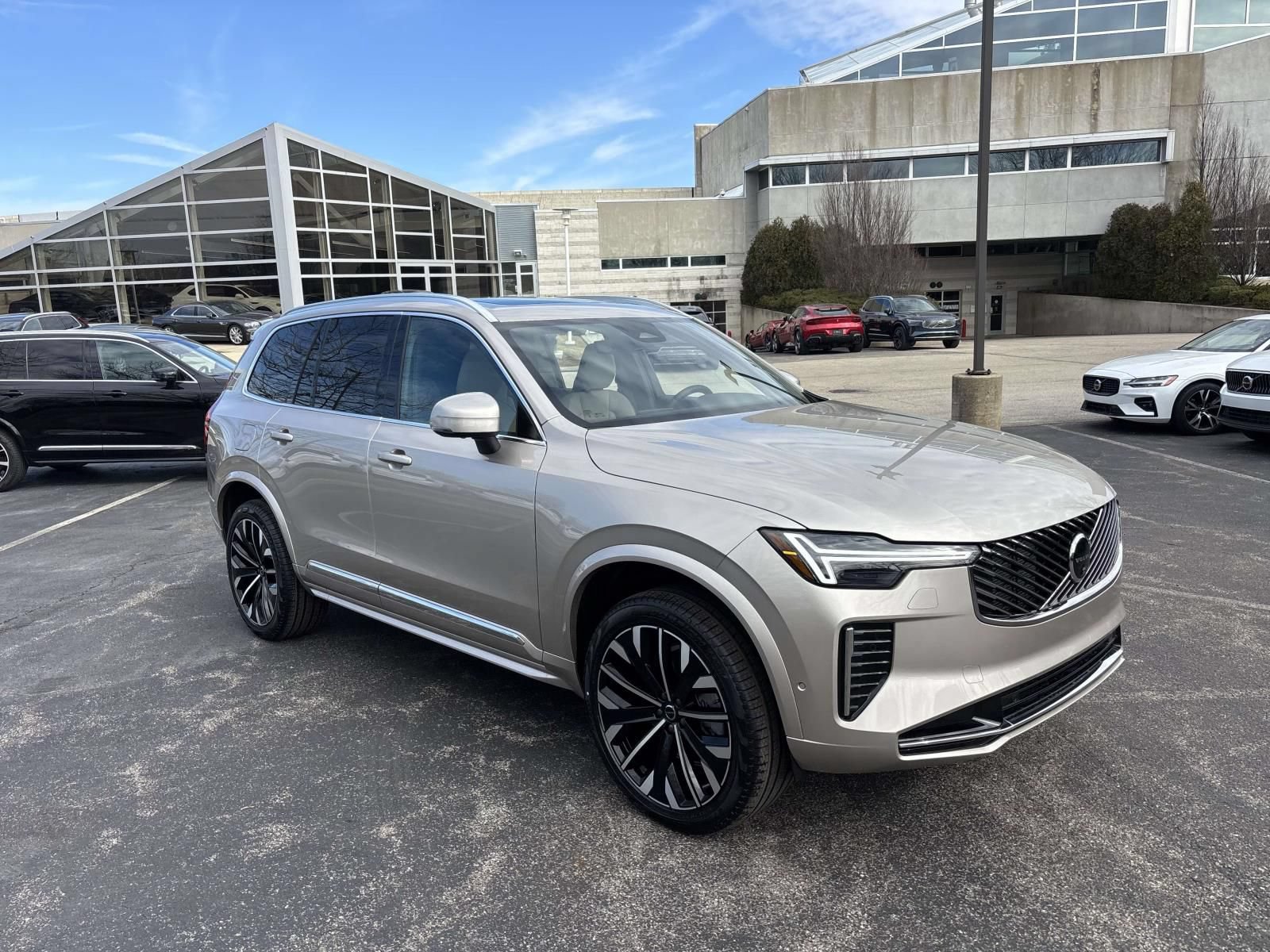 New 2026 Volvo XC90 B6 Plus w/ Protection Package Premier AWD/4WD image 1