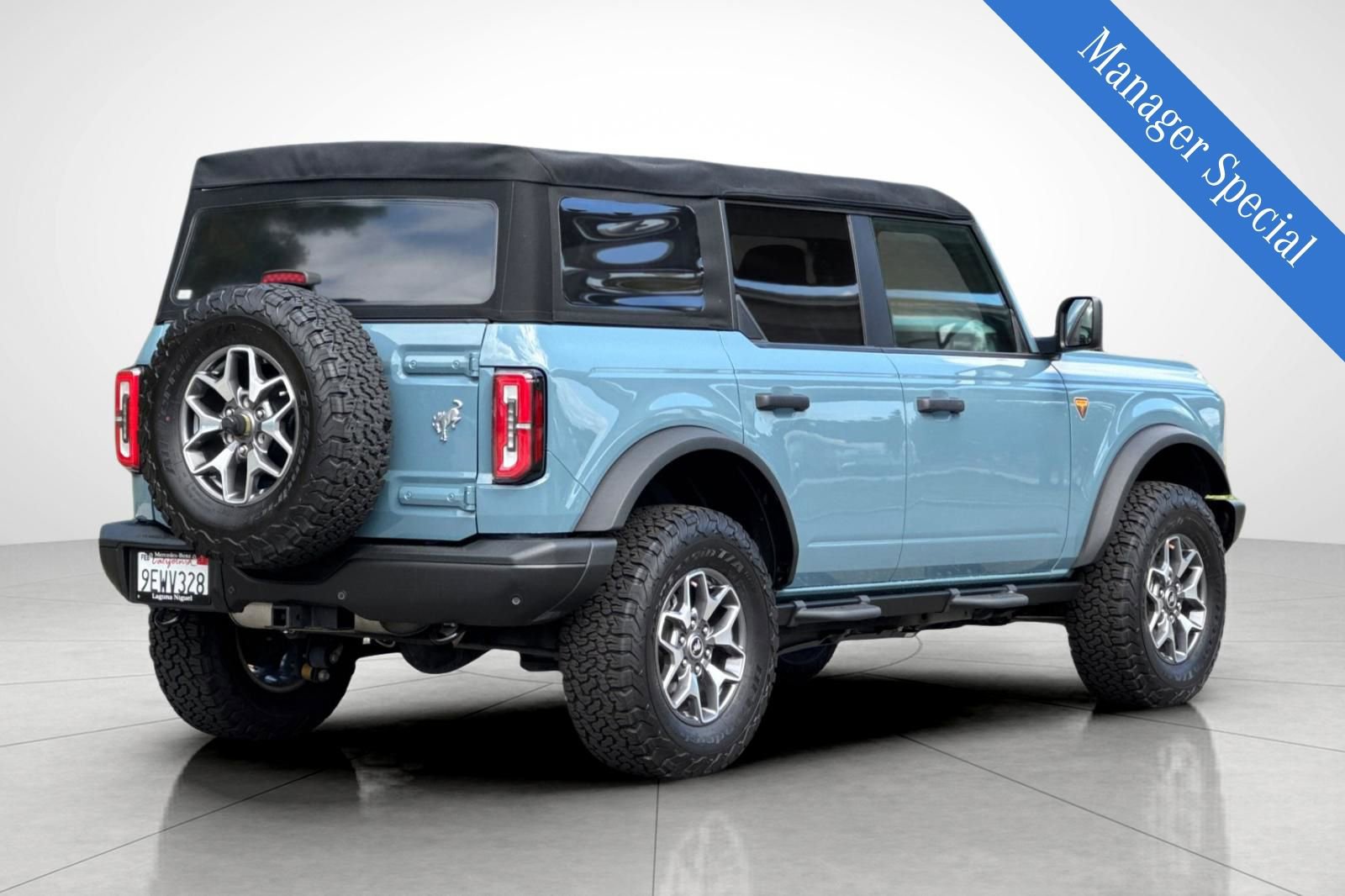 Used 2022 Ford Bronco Badlands image 11