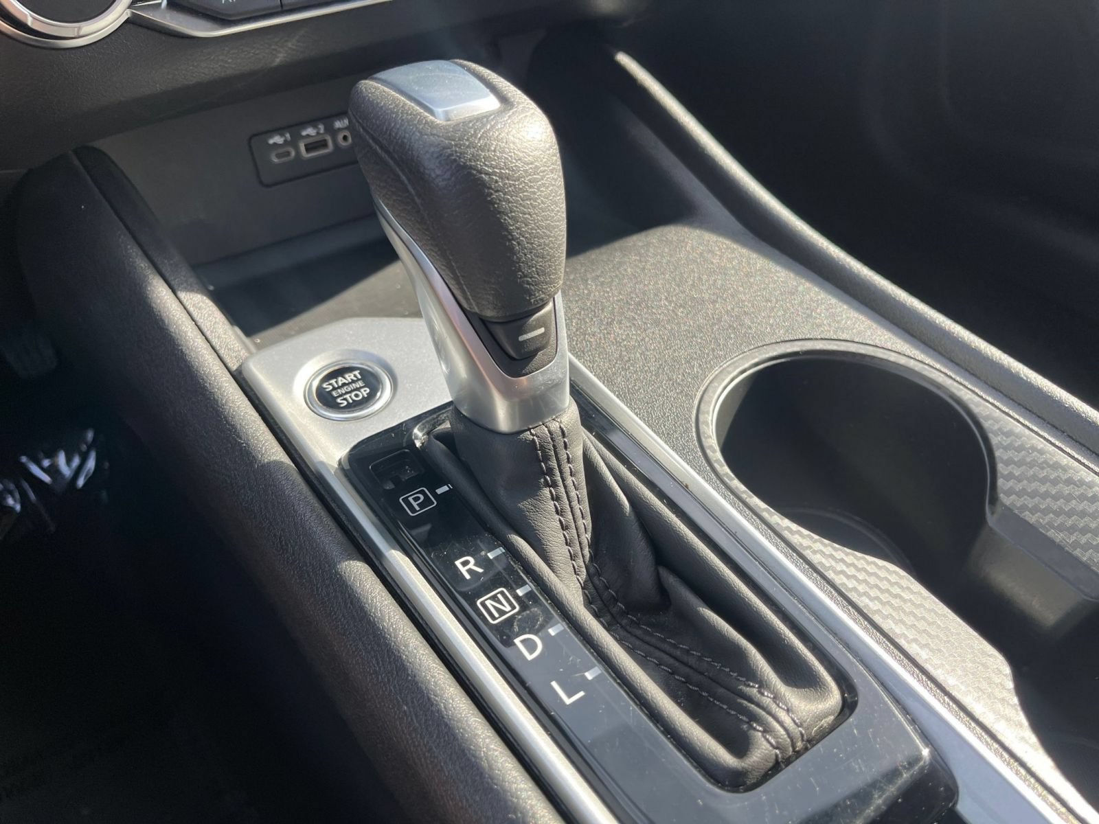Used 2025 Nissan Altima 2.5 SV FWD image 37