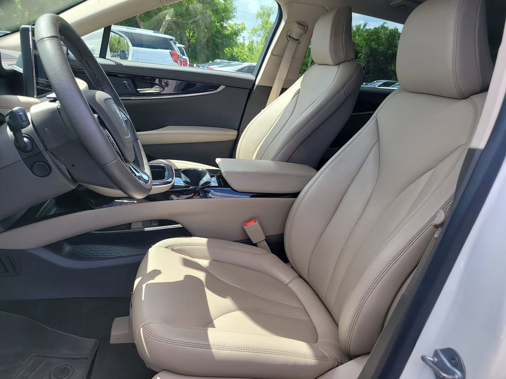 Used 2022 Lincoln Nautilus FWD w/ Premium Package image 17