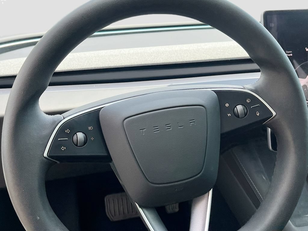 Used 2025 Tesla Model 3 Long Range RWD image 10